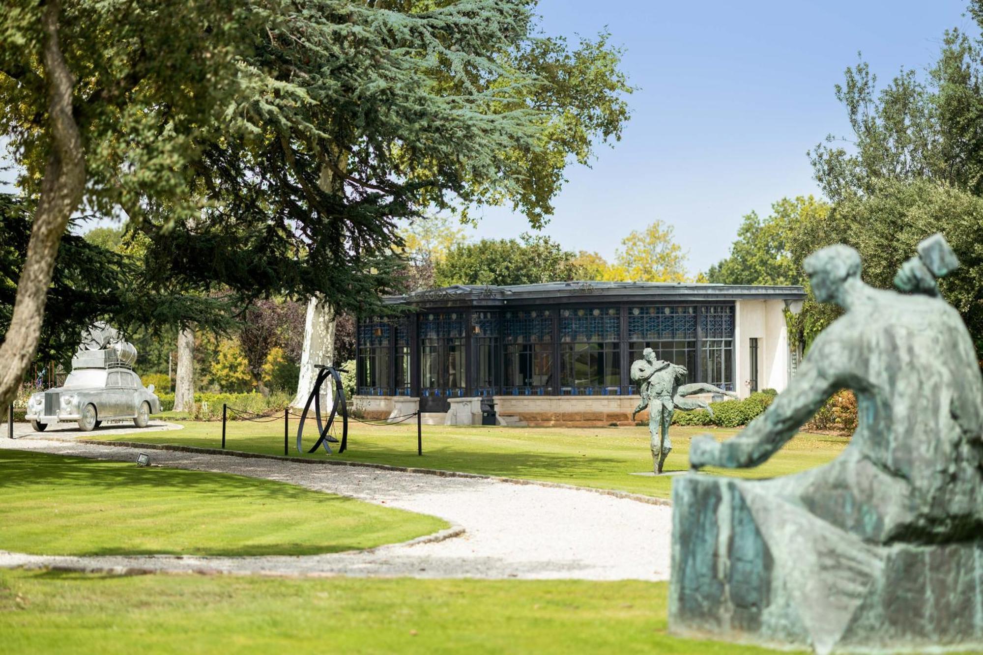 Chateau Pape Clement Pessac Exterior photo
