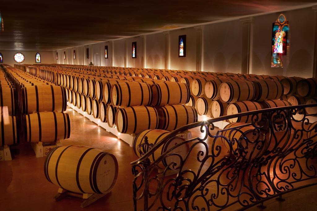 Chateau Pape Clement Pessac Exterior photo